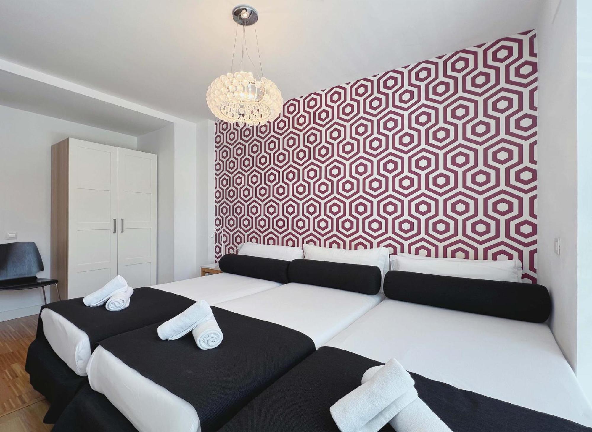 Stay U-Nique Apartments Pellaires Barcelona Eksteriør billede